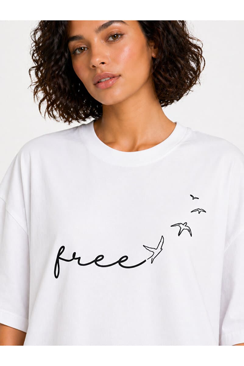 Lizbon Style Kadın Free Oversize Baskılı Tişört %100 Pamuk Rahat Kesim Basic Tshirt - Beyaz